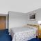 Super 8 by Wyndham Lake George/Warrensburg Area