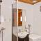 Holiday Home Lomasyväri 810 by Interhome