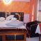 HOTEL DE LA VALLEE NEW