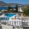 Akrotiri Hotel