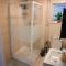 Quiet Studio with Workspace Shared Entrance for Contractors and Business Travellers