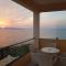 Paralia Luxury Suites - Agios Stefanos