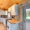 3 Bed in Gower oc-hh150