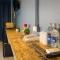 Amity Poshtel