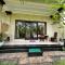 Home Stay Evo