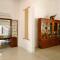 Coconut Grove villa w cook pool