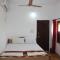 Mud Mirror Guesthouse