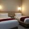 Sunflower Hotel Syariah near Juanda Airport
