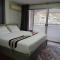 Beachfront Hotel Cha Am