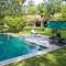 Boundary House. 4 bedrm villa with private Chef