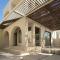 Dyo Beach Suites