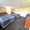 The Falls Motel - 2 Mi to " Watkins Glen State Park, Wineries " and 4 Mi to Watkins Glen International Track " The Glen "
