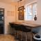 Springfield Place - 3 Bed Cent Reading - Long term savings - Free Parking