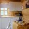Halfmoon Wood - Ukc2194