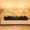 THE CONTINENTAL INN & SUITES