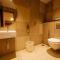 THE CONTINENTAL INN & SUITES