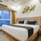 Super Townhouse Oak PTC Indore Junction
