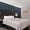 Econo Lodge Inn & Suites Laredo - Nuevo Laredo