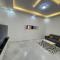 WHITE FLAT ALMADIES