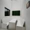 WHITE FLAT ALMADIES