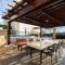 NAVIS Sea View Apartment with pool
