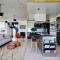 Restio River House