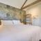 1 Bed in Mitchell oc-p00750
