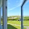 2 Bed in Padstow oc-p00375