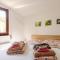 Green house Peroj, WI-FI, FREE PARKING, GARDEN, HOT TUBE, PET FRIENDLY