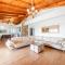 Siar The Small Villa by PikHost