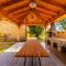 Siar The Small Villa by PikHost