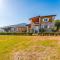 Siar The Small Villa by PikHost