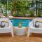 Birds Eye Views from Chic Harbourside Abode
