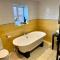 2 Bed Duplex Penthouse Apartment by Mathew Street Sleeps 6