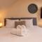 Silverwood Stylish House - Pass the Keys