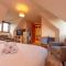 Silverwood Stylish House - Pass the Keys