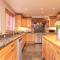 Silverwood Stylish House - Pass the Keys