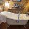 The Queen, A Victorian Bed & Breakfast