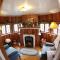 The Queen, A Victorian Bed & Breakfast