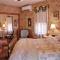 The Queen, A Victorian Bed & Breakfast