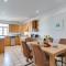 3 Bed in Dartmouth oc-bc733
