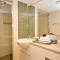 Kingfisher • Beachside 3BR • Heated Pool • Walk to Beach