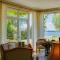 Ferienhaus Peeneblick - exklusives Traumhaus in Direktlage am Wasser mit Bootssteg und Aussensauna