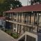 Jewel City Inn