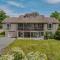 Blue Badger Cottage -Wifi, Fire Pit, Fireplace, Screen Porch, Game Room, King Bed, Grill