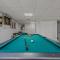 Blue Badger Cottage -Wifi, Fire Pit, Fireplace, Screen Porch, Game Room, King Bed, Grill