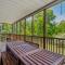 Blue Badger Cottage -Wifi, Fire Pit, Fireplace, Screen Porch, Game Room, King Bed, Grill