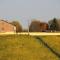 Cascina tra le vecchie vigne con piscina