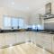 4 Bed in Holt oc-79034