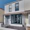 3 Bed in Mumbles oc-hh620